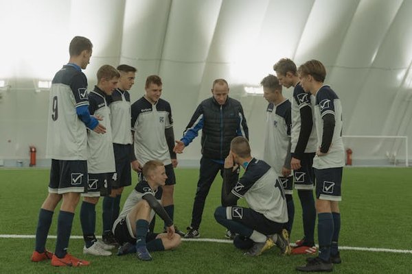 What innovative technologies are emerging that can help football coaches analyze player performance?